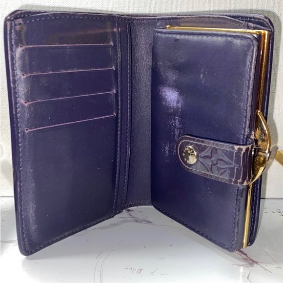 Authentic Louis Vuitton Vernis French Kisslock Wallet - Picture 6 of 14